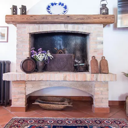 Casolare La Quercia Farmház Correzzola