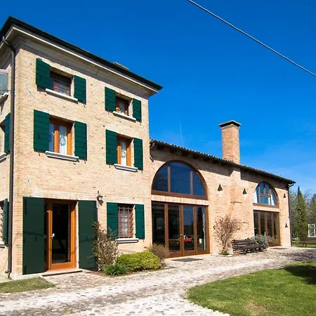 Casolare La Quercia Farmház Correzzola